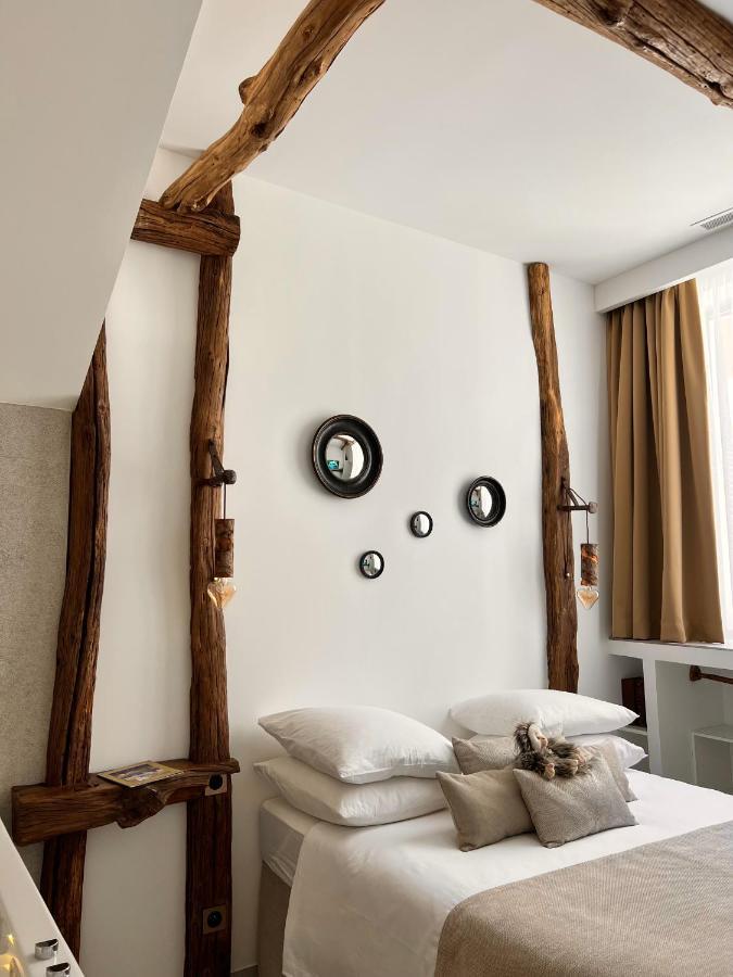 Tamarin & Capucin Suite Balneo Aubagne Extérieur photo