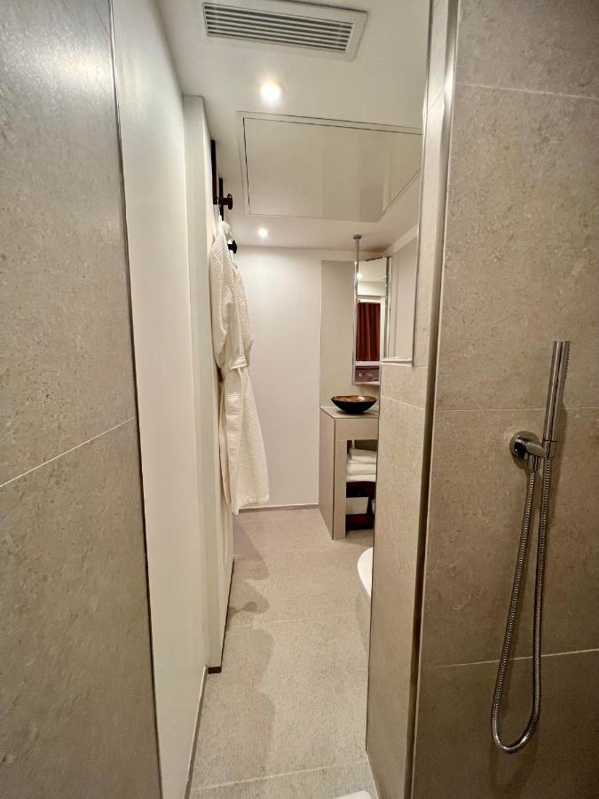 Tamarin & Capucin Suite Balneo Aubagne Extérieur photo